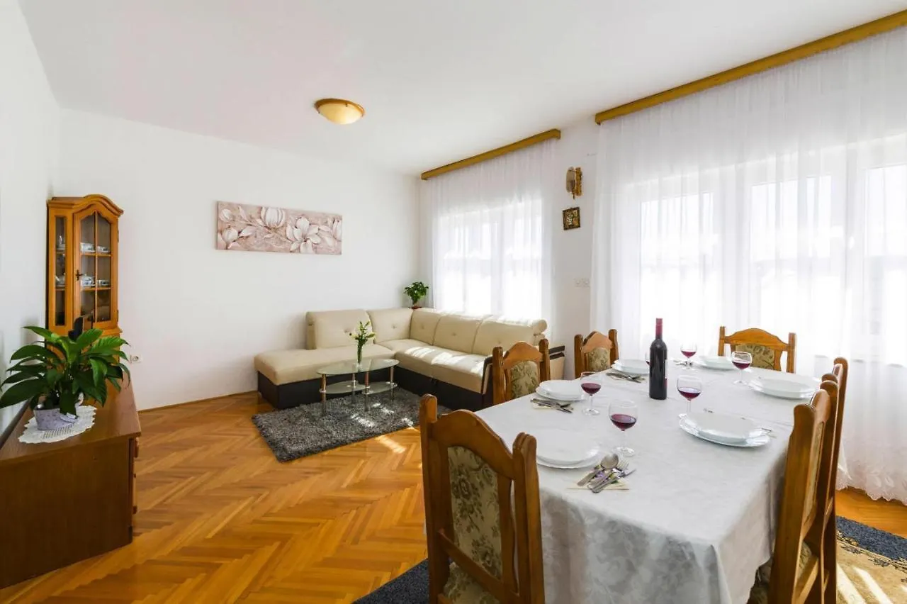 Holiday Home In Rovanjska With Pool