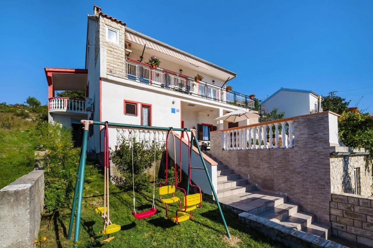 Holiday Home In Rovanjska With Pool
