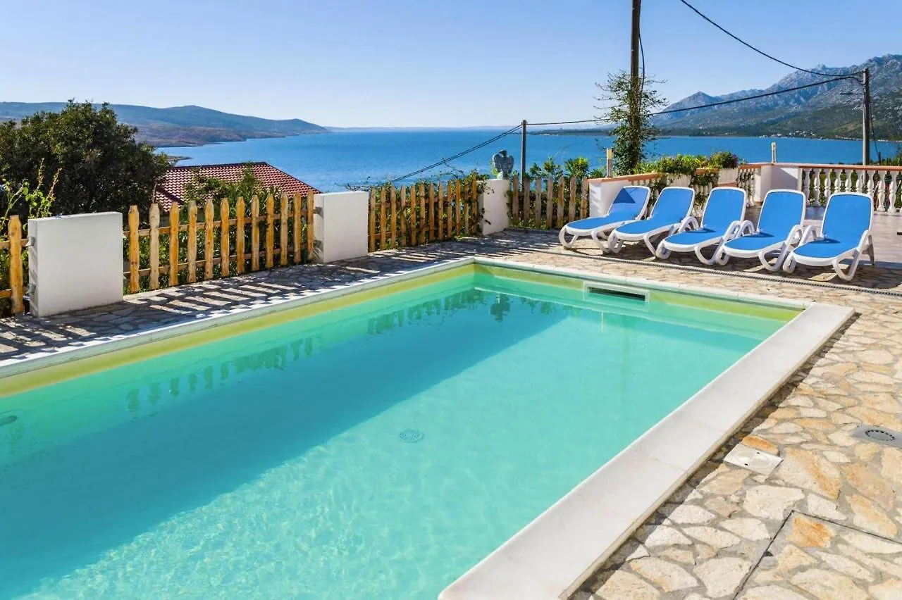 Holiday Home In Rovanjska With Pool